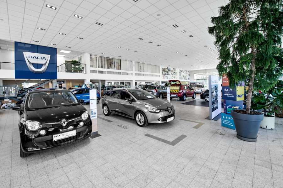 Bilforhandler med nyt og harmonisk udseende, Gunnar Clausens Vej 4, 6260 Viby J